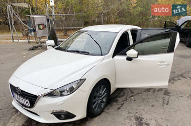 Седан Mazda 3 2015 в Полтаве