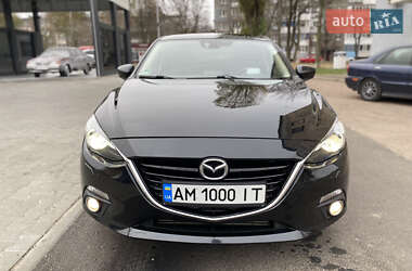 Хэтчбек Mazda 3 2014 в Житомире