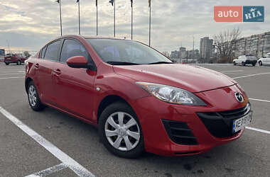 Седан Mazda 3 2010 в Киеве