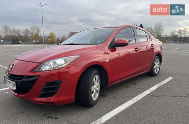 Седан Mazda 3 2010 в Киеве