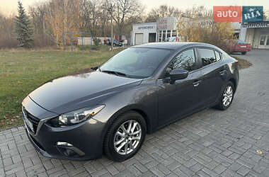 Седан Mazda 3 2015 в Запорожье