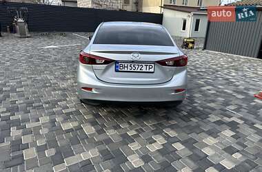 Седан Mazda 3 2018 в Николаеве