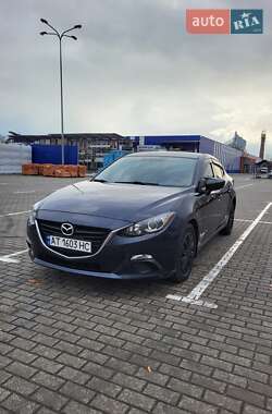 Седан Mazda 3 2014 в Коломые