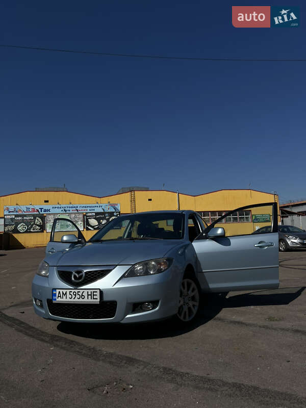 Седан Mazda 3 2007 в Житомире