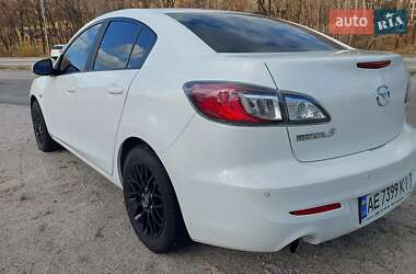 Седан Mazda 3 2012 в Днепре