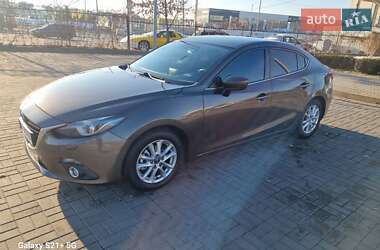 Седан Mazda 3 2014 в Киеве