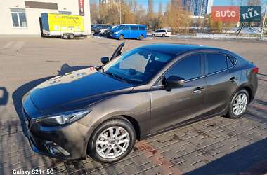 Седан Mazda 3 2014 в Киеве