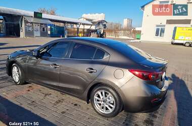 Седан Mazda 3 2014 в Киеве