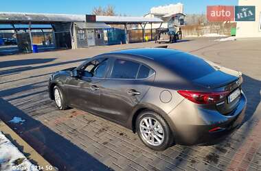 Седан Mazda 3 2014 в Киеве