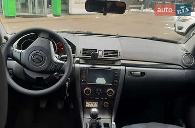 Хетчбек Mazda 3 2003 в 