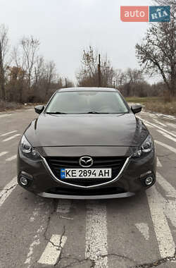 Седан Mazda 3 2016 в Днепре