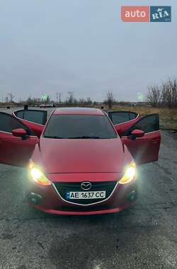 Седан Mazda 3 2014 в Дніпрі