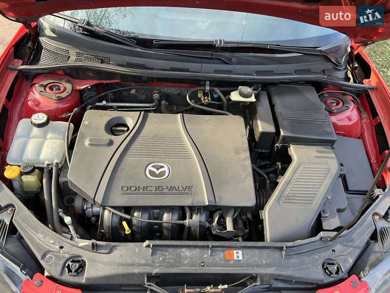 Седан Mazda 3 2005 в Чернігові