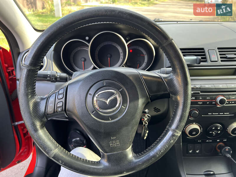 Седан Mazda 3 2005 в Чернігові