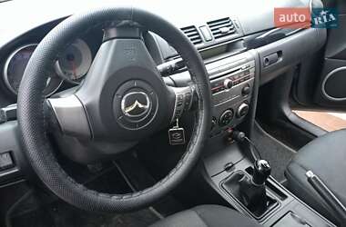 Хетчбек Mazda 3 2006 в Глибокій