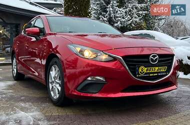 Седан Mazda 3 2015 в Львові