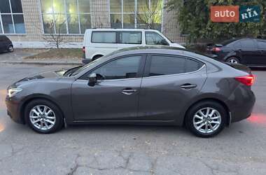 Седан Mazda 3 2014 в Киеве