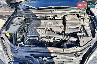 Хэтчбек Mazda 3 2008 в 