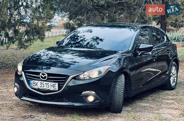 Хетчбек Mazda 3 2015 в Білгороді-Дністровському