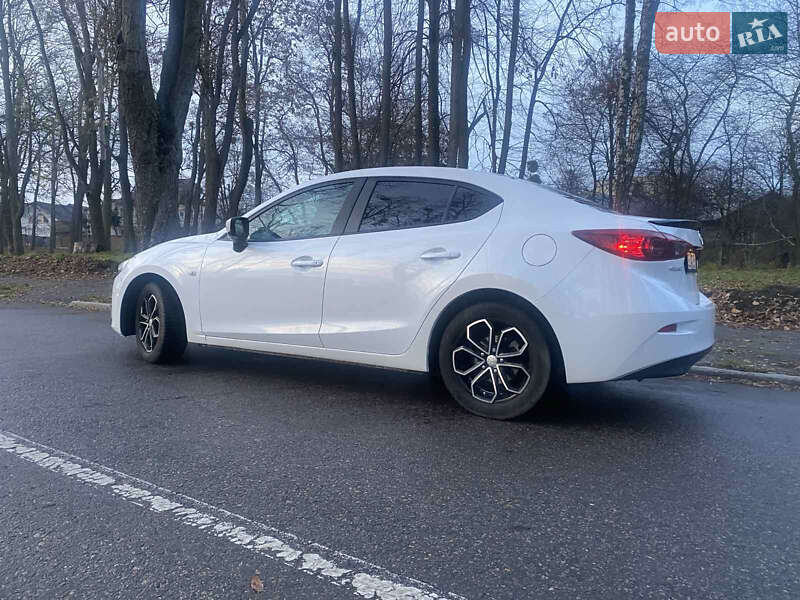 Седан Mazda 3 2016 в Черновцах фото 13 Седан Mazda 3 2016 в Черновцах
