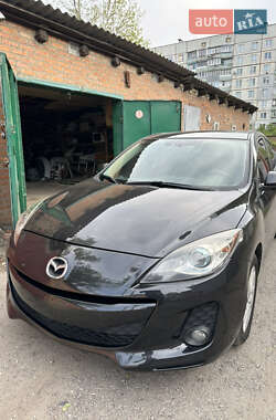 Седан Mazda 3 2013 в Харкові