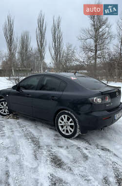 Седан Mazda 3 2006 в Днепре