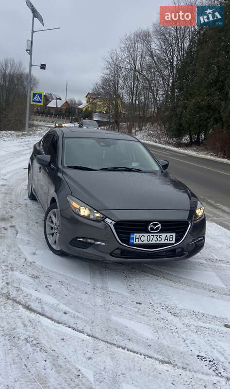 Седан Mazda 3 2017 в Турці