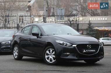 Седан Mazda 3 2016 в Києві