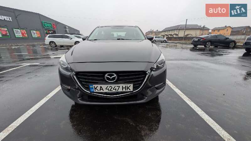 Хэтчбек Mazda 3 2017 в Киеве