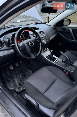Хэтчбек Mazda 3 2009 в 
