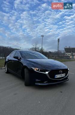 Седан Mazda 3 2019 в Івано-Франківську