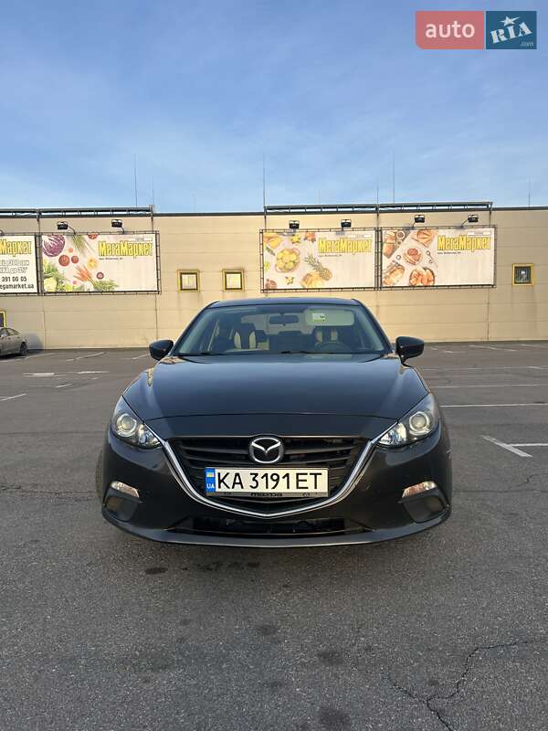 Седан Mazda 3 2013 в Киеве
