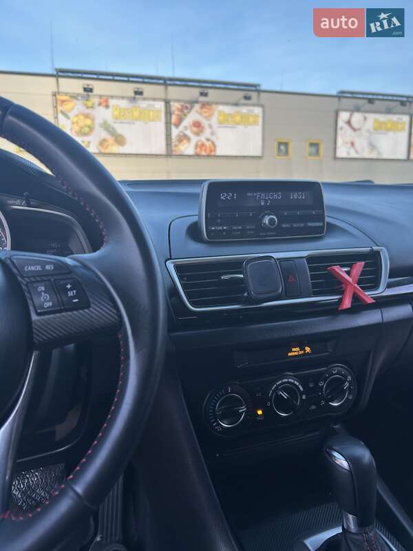 Седан Mazda 3 2013 в Киеве