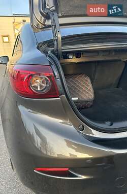 Седан Mazda 3 2013 в Киеве