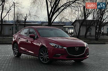 Седан Mazda 3 2018 в 