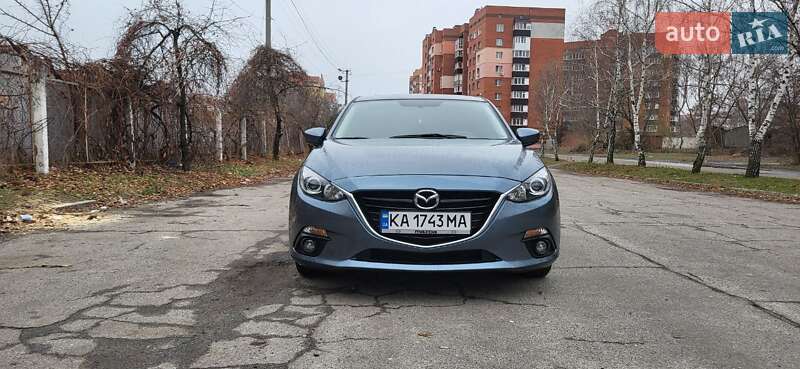 Седан Mazda 3 2015 в Полтаве