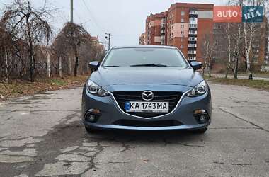 Седан Mazda 3 2015 в Полтаве