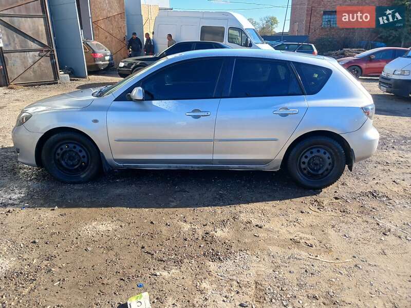 Хэтчбек Mazda 3 2006 в Яворове