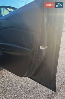 Хэтчбек Mazda 3 2016 в 