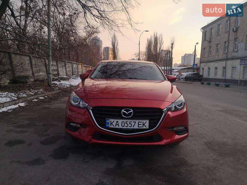 Седан Mazda 3 2016 в Києві