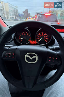 Седан Mazda 3 2009 в Києві