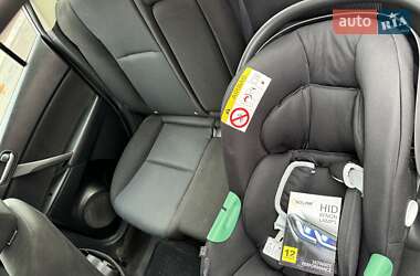 Седан Mazda 3 2011 в 