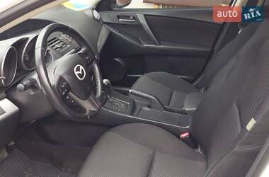 Седан Mazda 3 2012 в Кременчуге