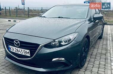 Хетчбек Mazda 3 2015 в Пирятині