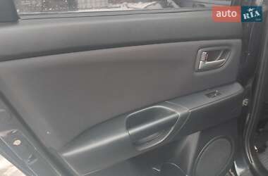 Хетчбек Mazda 3 2005 в Звягелі