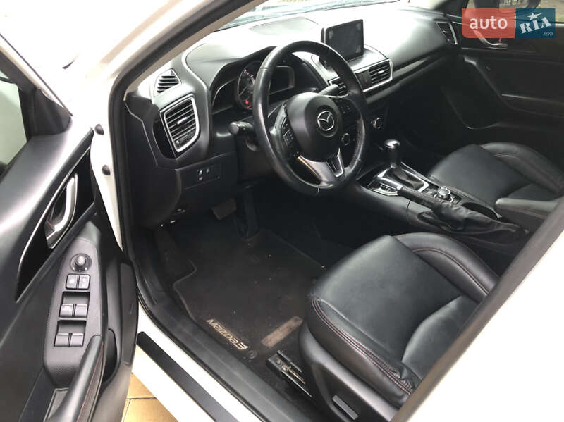 Седан Mazda 3 2015 в Одесі