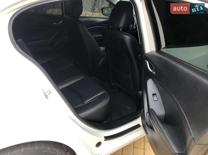 Седан Mazda 3 2015 в Одесі