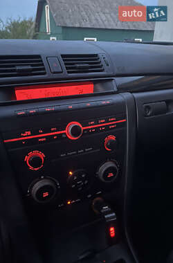 Хетчбек Mazda 3 2004 в Шептицькому