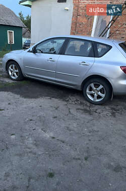 Хетчбек Mazda 3 2004 в Шептицькому