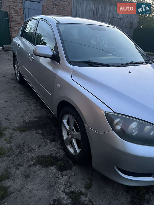 Хетчбек Mazda 3 2004 в Шептицькому